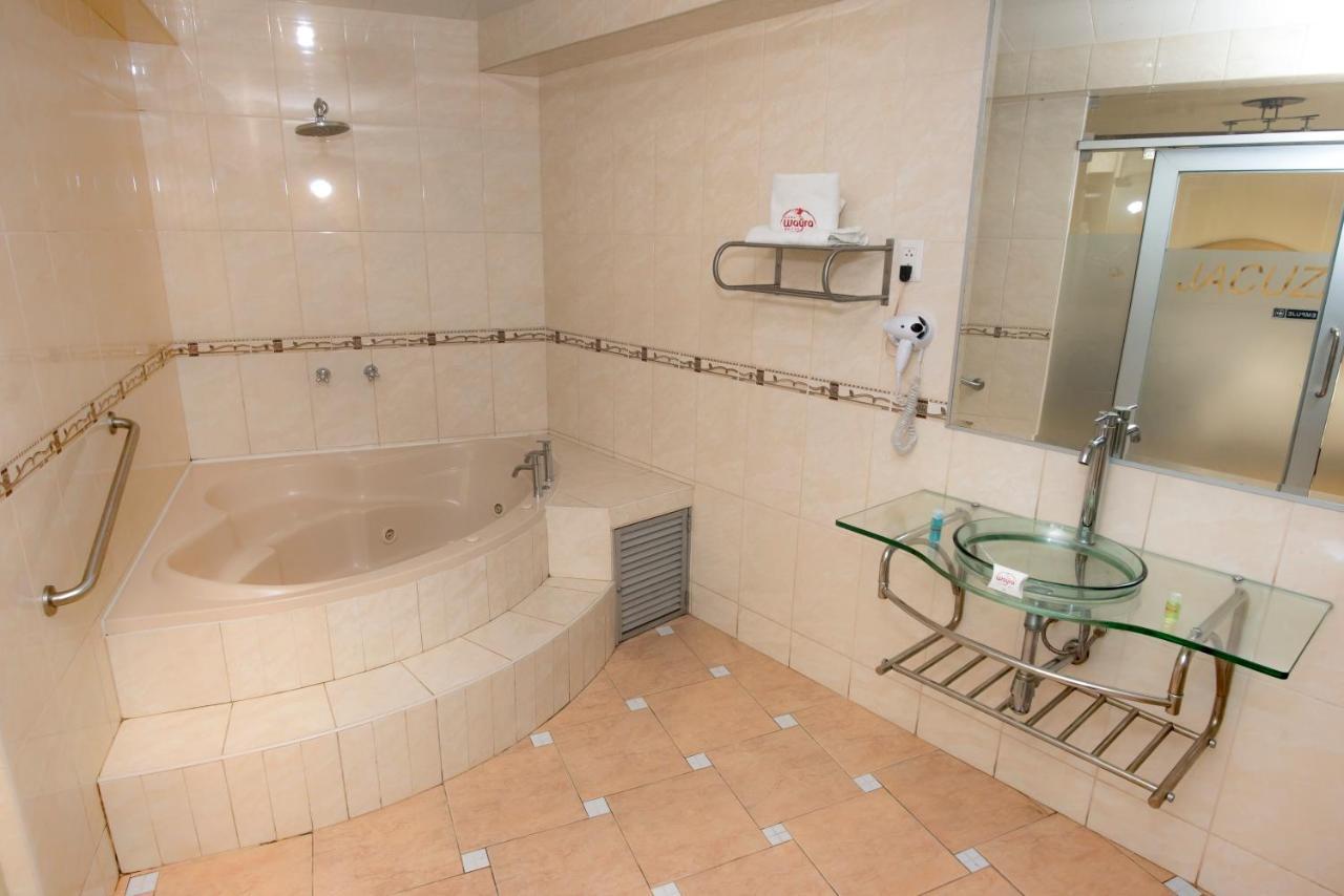 Hotel Wayra Лима Экстерьер фото